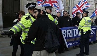بررسي قانون ضد تروريسم انگلستان