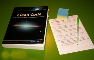 مشخصات و قیمت و خرید ودانلود  کتاب Clean Code کد نویسی تمیز  کتاب راهنمای توسعهٔ نرم‌افزار به روش اجایل  به زبان اصلی انگلیسی pdf