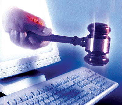 قوانین  و مقررات  جرائی سایبری و حوزه داده ها در رایانه