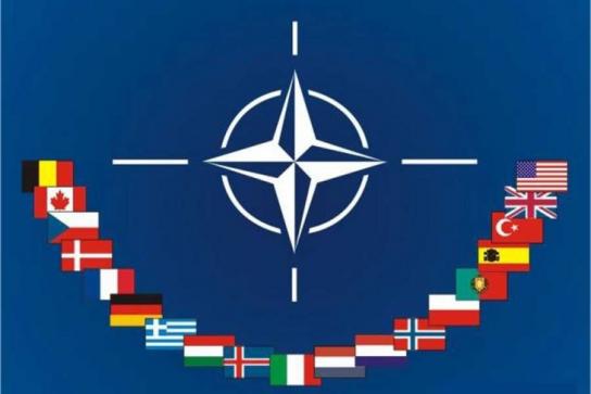 پاورپوینت کامل و جامع با عنوان سازمان پیمان آتلانتیک شمالی یا ناتو (NATO) در 17 اسلاید