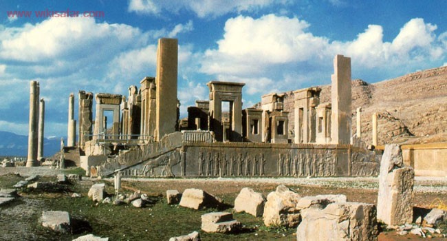پاورپوینت کامل و جامع با عنوان بررسی شهر مرودشت در 65 اسلاید