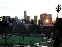 پاورپوینت کامل و جامع با عنوان بررسی شهر لس آنجلس در 32 اسلاید