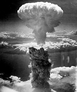 پاورپوینت کامل و جامع با عنوان بررسی جنگ افزارهای (سلاح های) هسته ای در 38 اسلاید