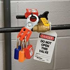 دانلود پاورپوینت کنترل انرژی های ناخواسته و خطرناک Lock Out and Tag Out در 40 اسلاید کاملا قابل ویرایش همراه با شکل و تصاویر