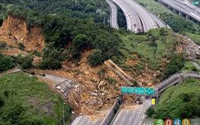 دانلودپاورپوینت زمین شناسی مهندسی زمین لغزش Landslide در 113 اسلاید کاملا قابل ویرایش همراه با شکل و تصویر به طور کامل و جامع