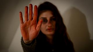 خشونت خانگی علیه زنان
