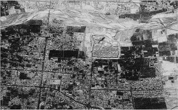 تصویر ماهواره ای رزولوشن بالای شهر بم (اطراف ارگ) پس از زلزله