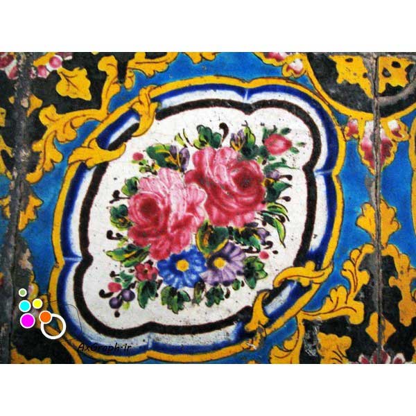 دانلود تصویر با کیفیت نمایی از کاشی کاری کاخ گلستان با طرح گلفرنگ-کد 2179