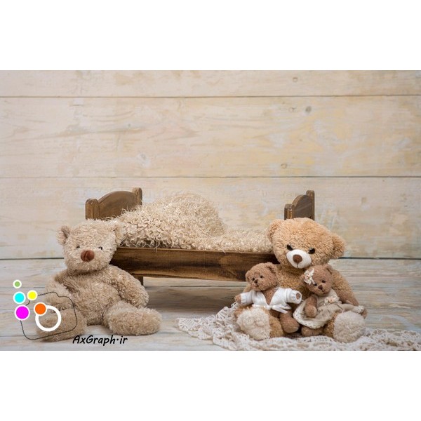بک دراپ نوزاد تخت خواب چوبی و خرس های عروسکی -کد 2485