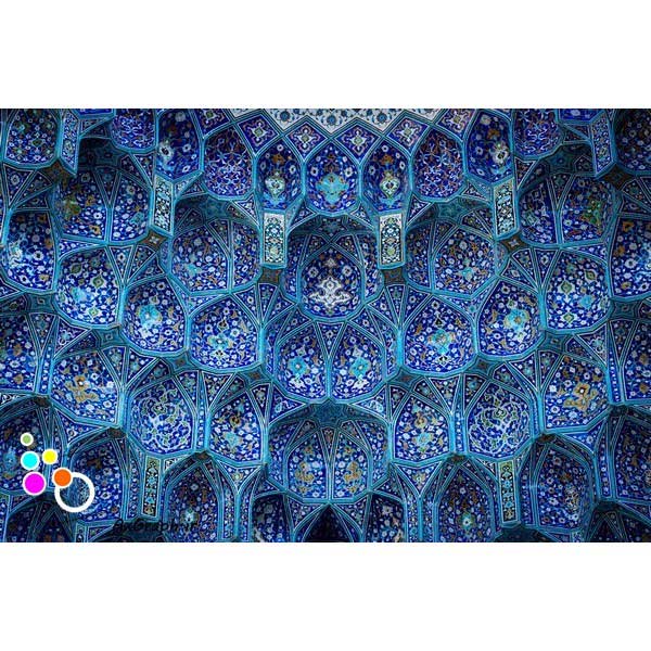 دانلود تصویر با کیفیت نمایی از کاشیکاری مقرنس داخل سقف مسجد-کد 6050