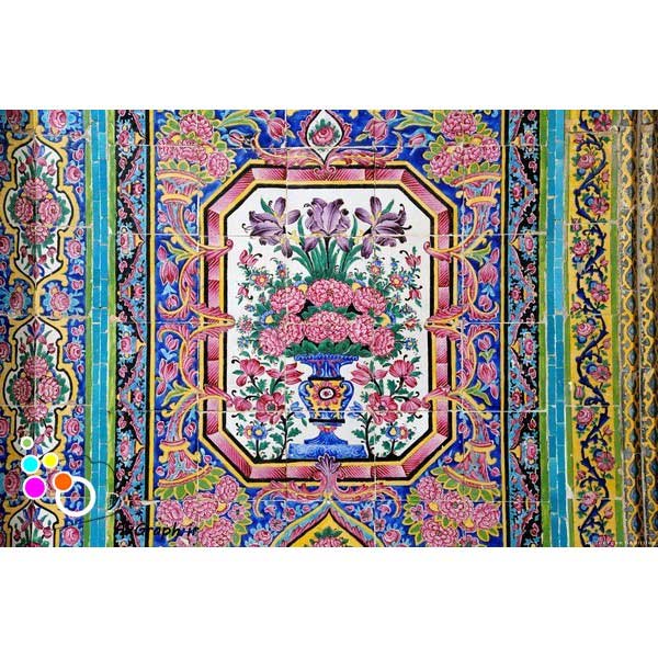 دانلود تصویر با کیفیت نمایی از کاشیکاری لعابدار با نقش گلدانی-کد 6048
