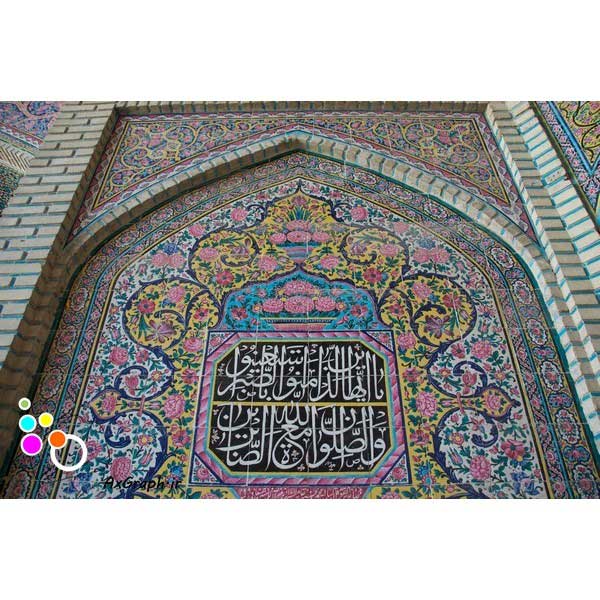 دانلود تصویر با کیفیت نمایی از کاشیکاری هفت رنگ مسجد-کد 6035
