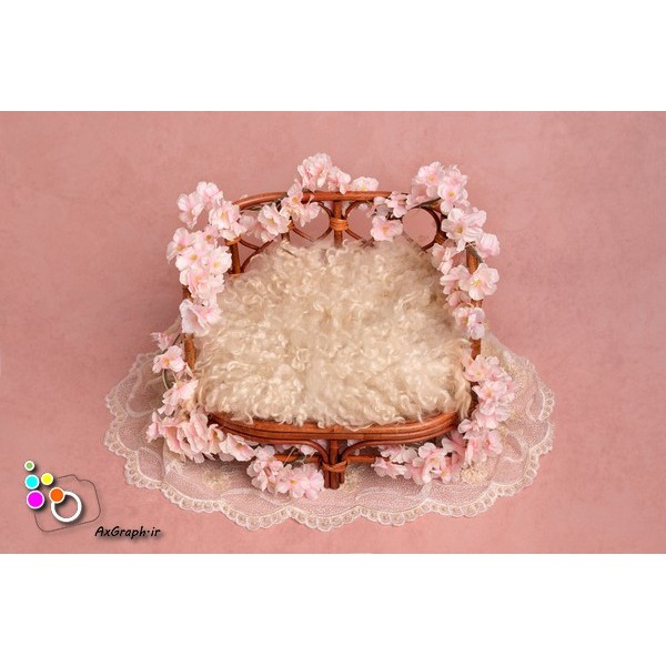 دانلود بک دراپ نوزاد سبد و شکوفه های صورتی-کد 8002