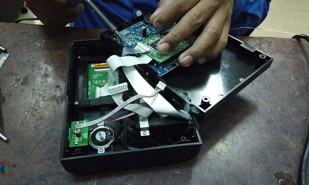 راهنمای جامع تعمیر دستگاه حضور غیاب