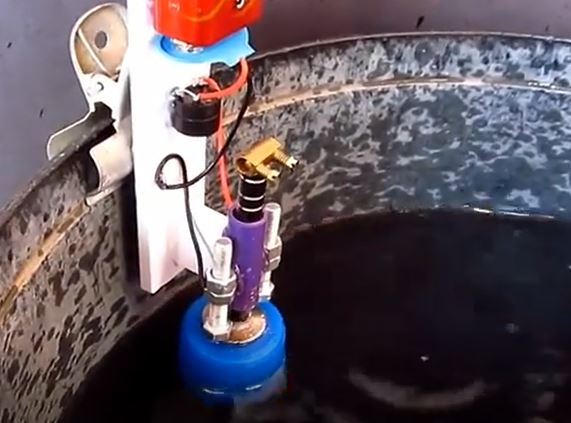 کلیپ آموزشی ساخت دستگاهی که سر ریز شدن آب را اطلاع می دهد