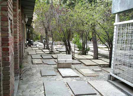 پروژه مرمت گورستان ظهیر الدوله در تهران 87 اسلاید